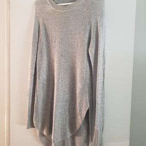 Top for leggings or skinny jeans